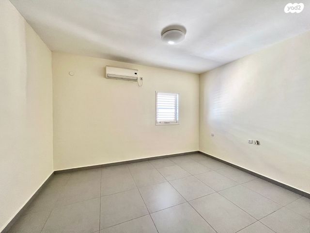 דירה, גבע 9, מרכז העיר דרום, נתניה