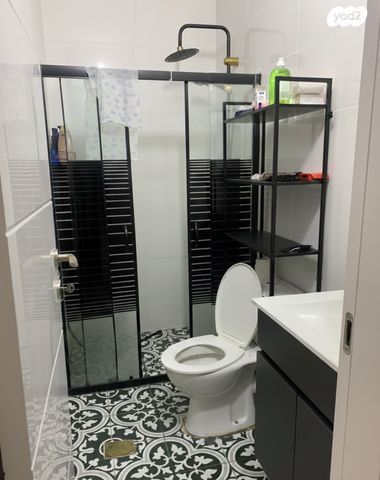 דירה, הגיבורים 25, חיפה