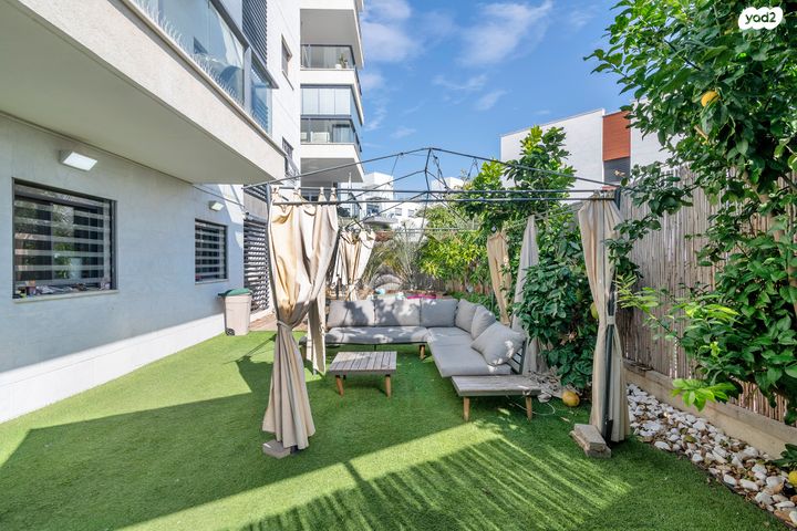 דירת גן, גדרה הצעירה, גדרה