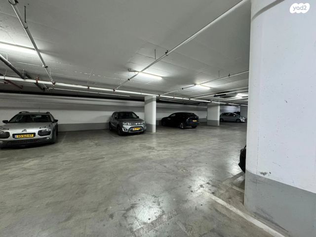 דירה, חסידי האומות 20, מכללת תל אביב יפו, דקר, תל אביב יפו