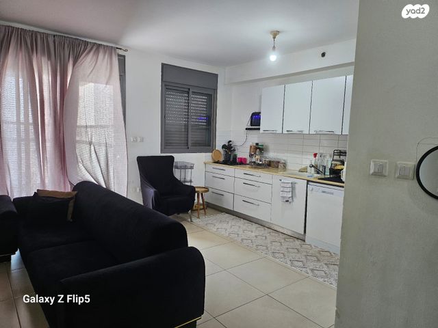 דירה, המגדל הלבן, שאר העיר, רמלה