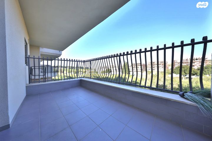 דירת גן, גבעת הרקפות, גבעת תל חי, קרית אתא