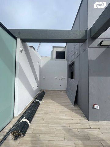 דירה, הרב יצחק ידידיה פרנקל, תל אביב יפו