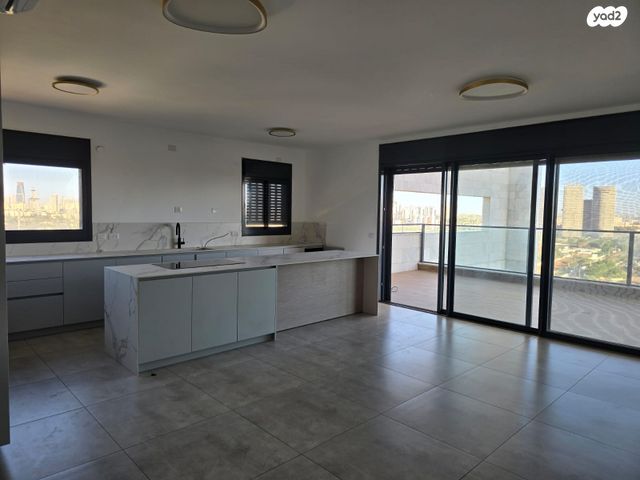 דירה, רמת גן