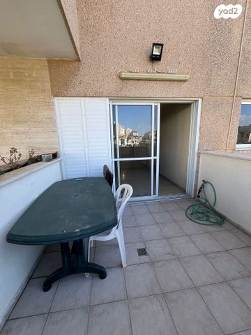 דירה, שדרות הרב לוין 40, רמת עמידר, רמת גן