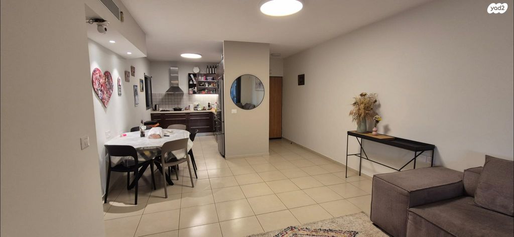 דירת גן, כפר סבא