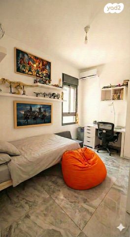 דו משפחתי, קצרין