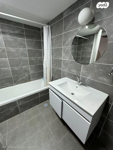 דירה, היוצרים 28, עיר היין, אשקלון