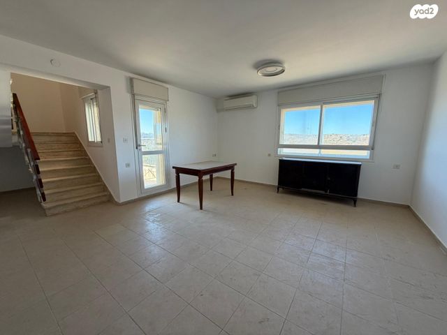 גג/ פנטהאוז, יהודה המכבי, גבעת הזית, אפרת