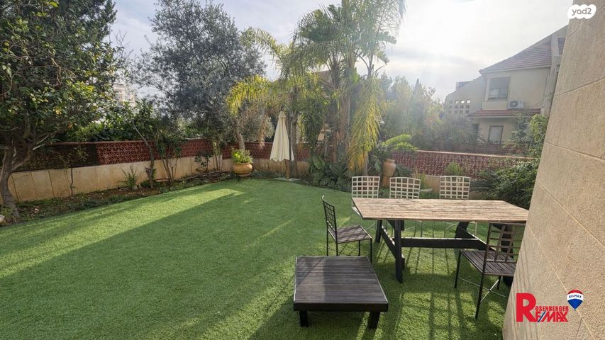 בית פרטי/ קוטג', פול ברג 35, קרית חתני פרס נובל, ראשון לציון