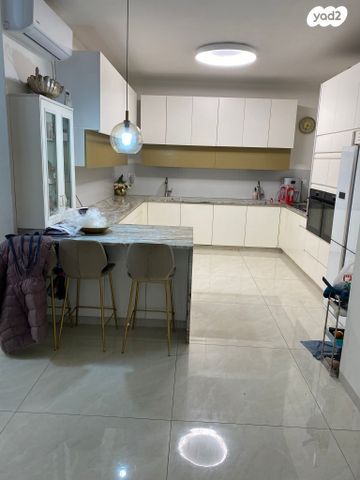 דירה, מרדכי נרקיס, רחביה, ירושלים