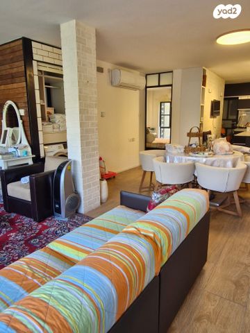 דירה, הרב יהודה צבי מלצר, א' / צפון מזרח העיר, רחובות