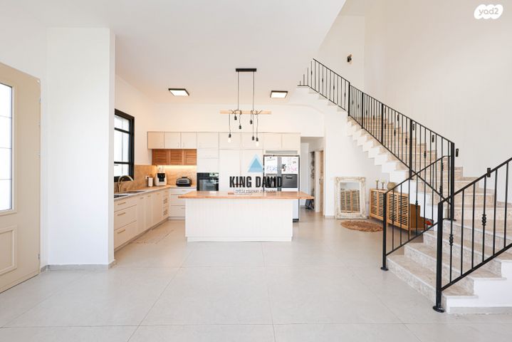 דו משפחתי, אביטל, בת חפר, בת חפר