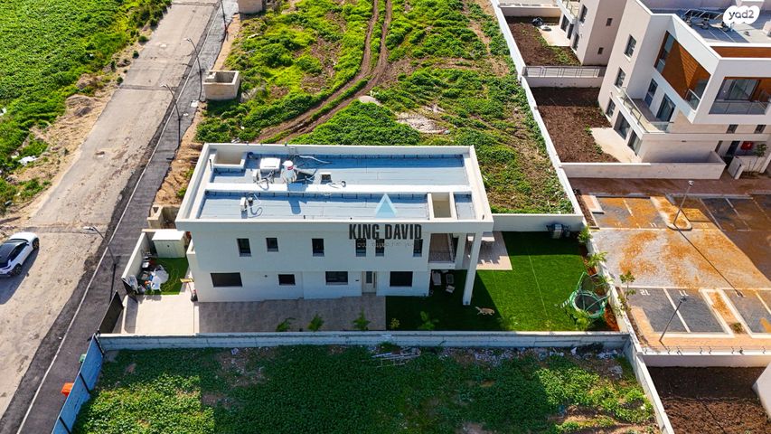 דו משפחתי, אביטל, בת חפר, בת חפר