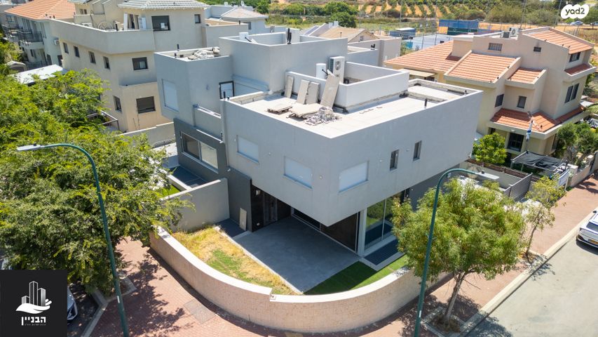 גלוסקא זכריה 10