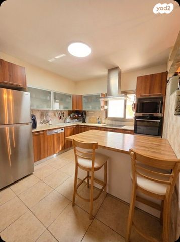 דופלקס, הראשונים, ראשונים, כפר סבא