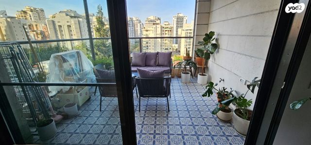 דירה, אסירי ציון 11, מגדיאל, הוד השרון