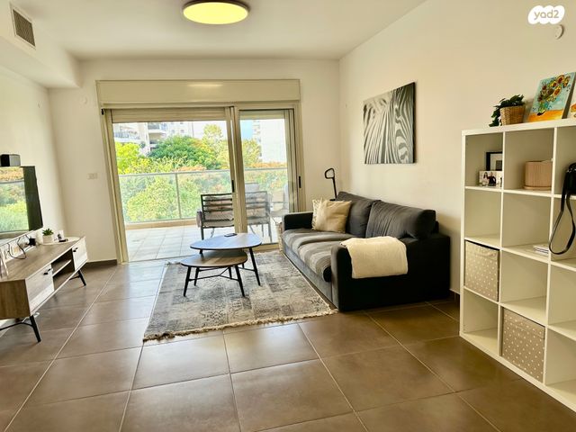 לאה ודוד לונברג 