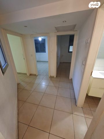 דירה, שאול המלך, אונו הירוקה, קרית אונו