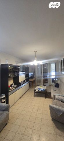 דירה, הנביאים 19, הנביאים, בת ים