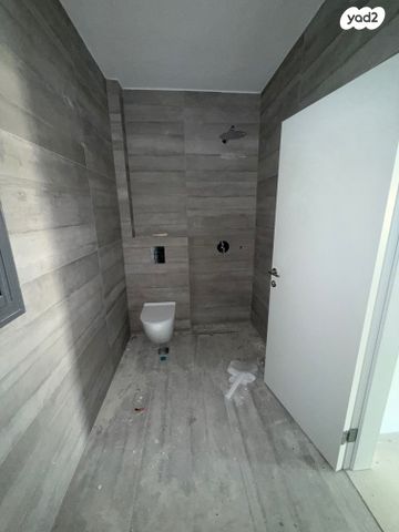 דירה, גולדה מאיר 1, שיכון עובדים, טבריה