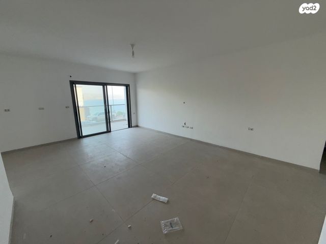 דירה, גולדה מאיר 1, שיכון עובדים, טבריה