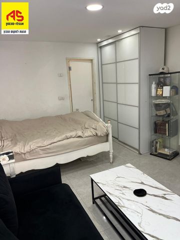 דירה, יצחק שדה, נווה עמל, הרצליה