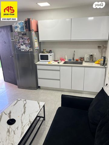 דירה, יצחק שדה, נווה עמל, הרצליה