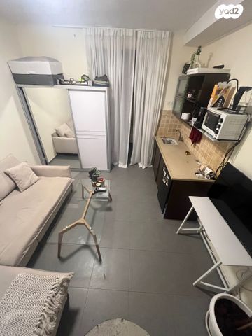 מונטיפיורי 