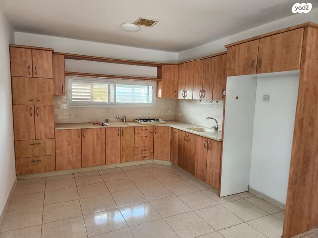 הרב חי טייב 