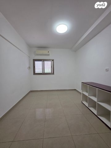 בית פרטי/ קוטג', מוצקין הותיקה, קרית מוצקין