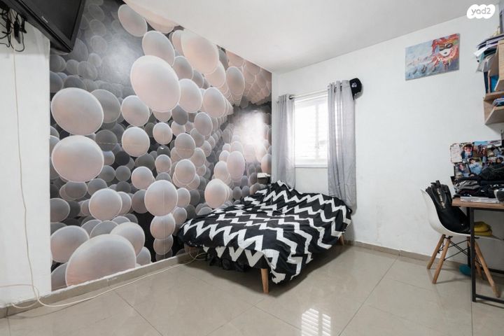 דירה, שער ציון 12, קרית שרת מערב, חולון