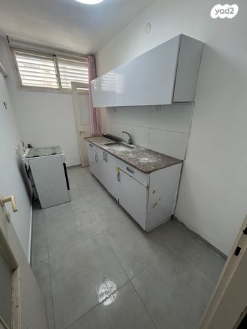 גיורא יוספטל 3