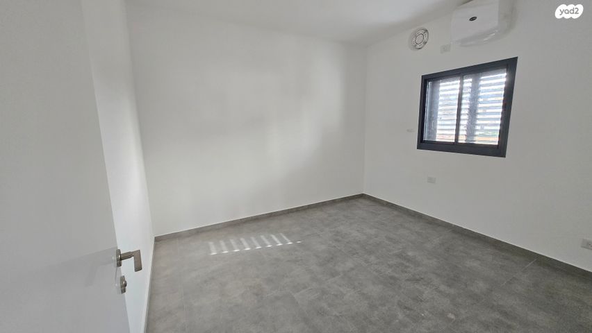 דירה, דניאל 3, בת ים