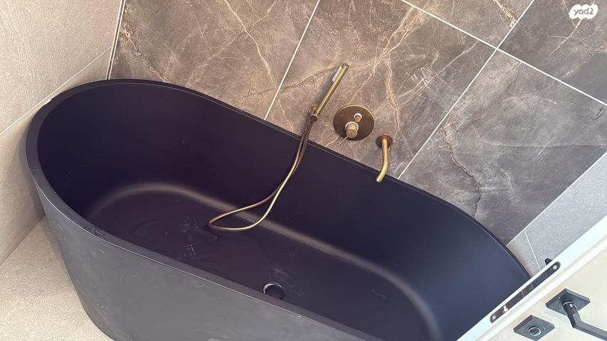 דירה, אמנון ליפקין שחק 1, נוף הטיילת, נתניה