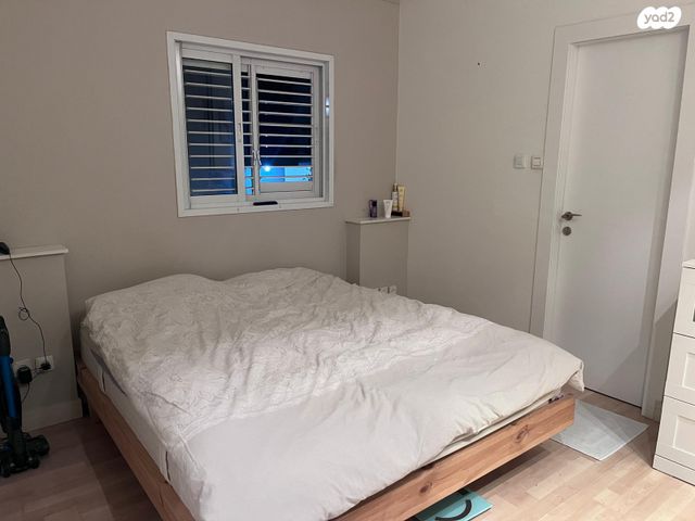 דירה, הצנחנים, מגדיאל, הוד השרון