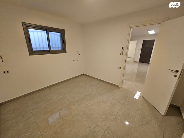 דירה, הלביא, שאר העיר, גבעת זאב