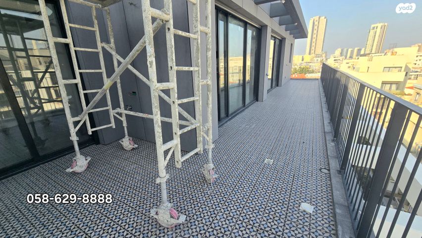 גג/ פנטהאוז, הרב יצחק ידידיה פרנקל, פלורנטין, תל אביב יפו