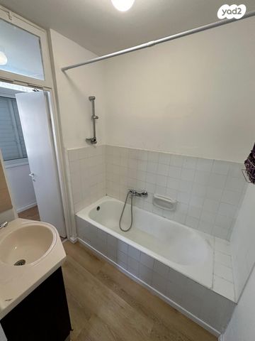 דירה, הרב נסים, נווה ספיר - קרית תמרים, עכו