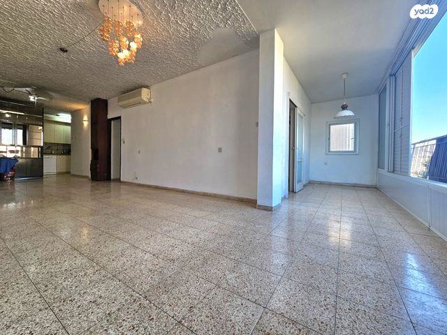 דירה, אריה שנקר 24, אגרובנק, חולון