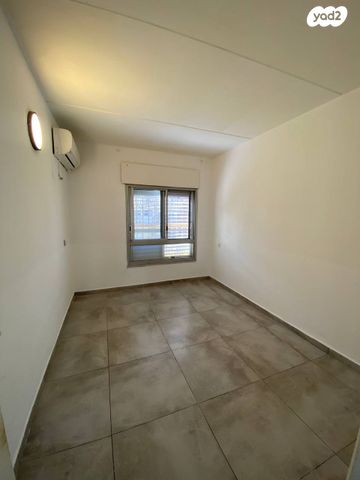 דירה, גיורא יוספטל, קרית ים ב', קרית ים