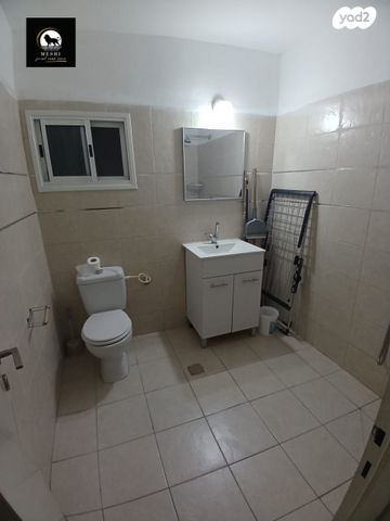 דירה, השומר 46, שיכון עובדים, טבריה