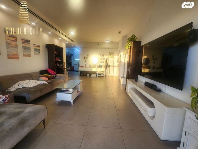 דירה, קרל פופר 15, נתניה