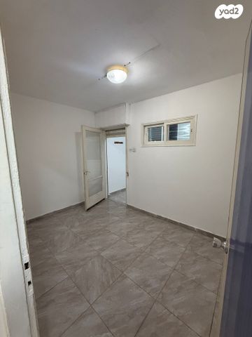 דירה, וייצמן, טירת כרמל