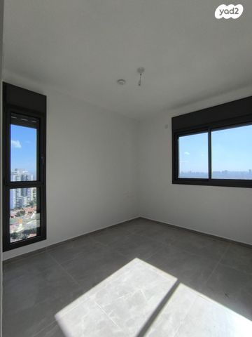 דירה, החלוץ, מורשה, רמת השרון