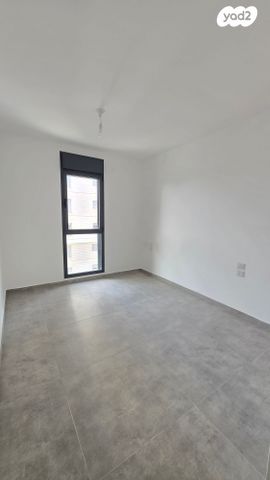 דירה, דניאל 3, בת ים