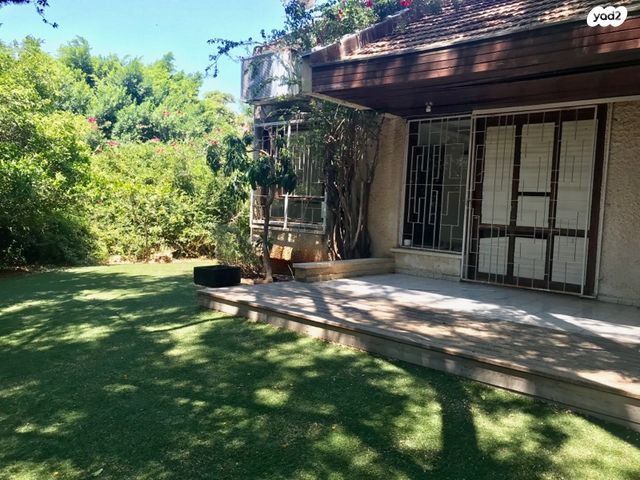 בית פרטי/ קוטג', אסף הרופא, שאר העיר, הוד השרון