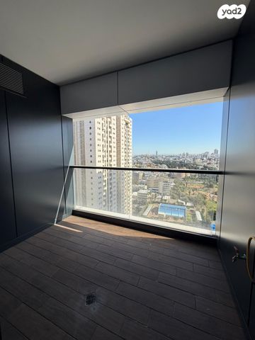 דירה, תוצרת הארץ, תל אביב יפו