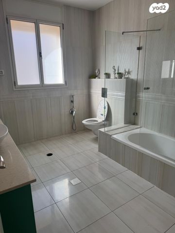 דו משפחתי, נופך, הר שמואל, גבעת זאב