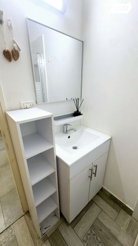 דירה, הפרחים, אשכול, כרמיאל